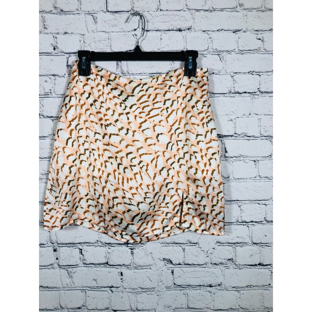 Le Lis Skort Women Medium Abstract Animal Print Peach Brown Mini Skirt Excellent